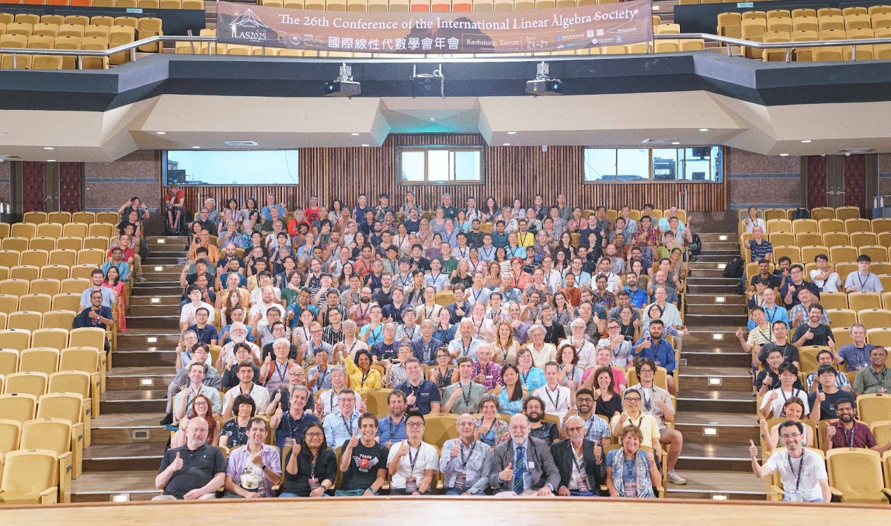 Group photo from ILAS 2025